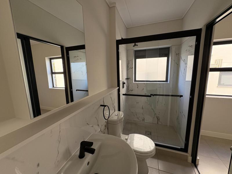 To Let 2 Bedroom Property for Rent in Richwood Western Cape